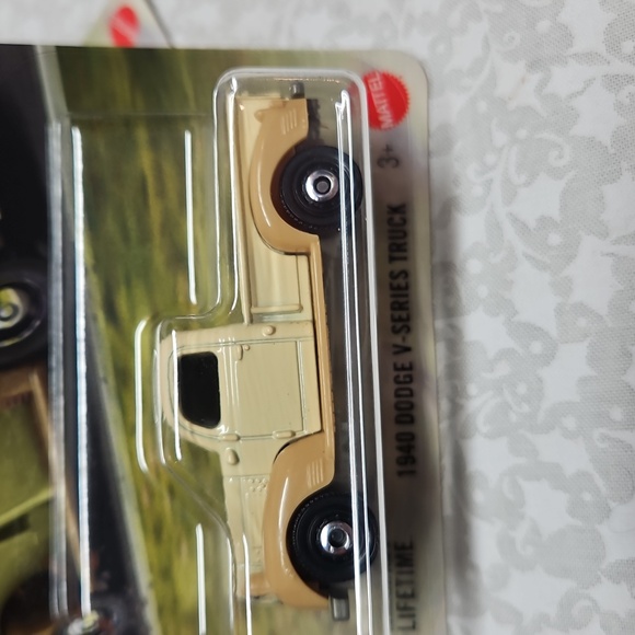 Qty. 2 New Matchbox 1940 Dodge V-Series Truck 119/125 - Picture 7 of 7